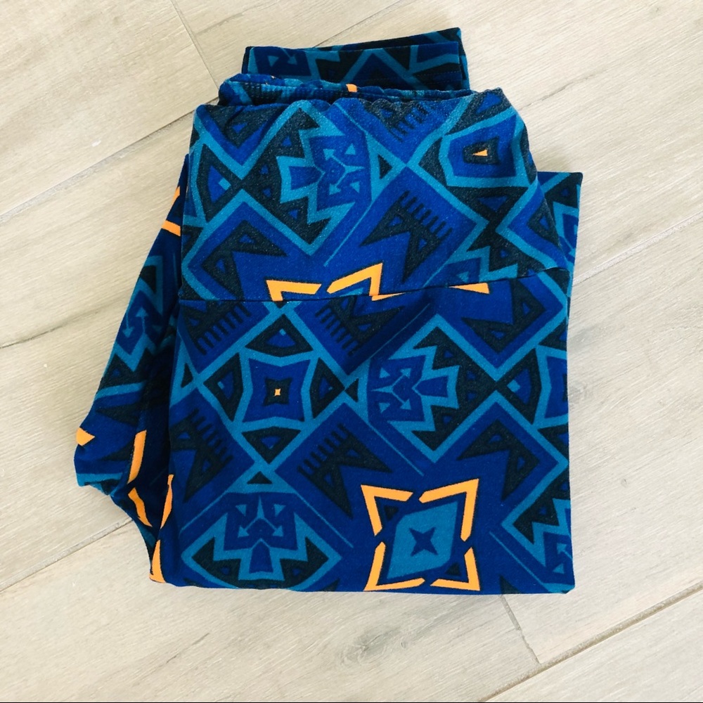 LuLaRoe Blue Print Leggings - Picture 5 of 7